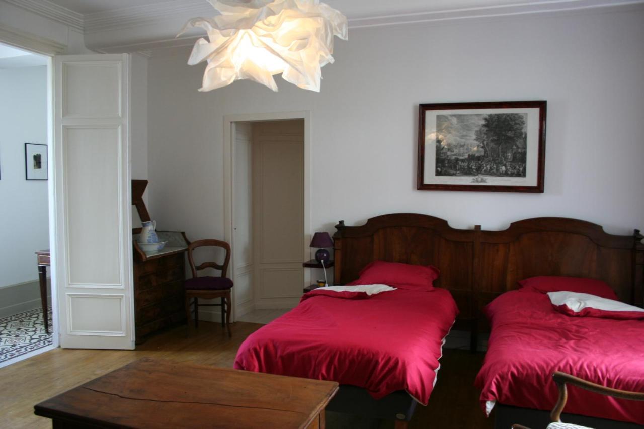 Bed and Breakfast Le Logis Du Plessis Chaniers Exterior foto